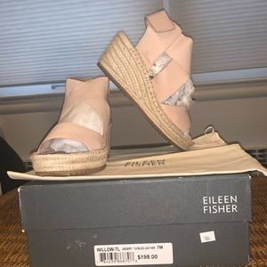 *LIKE NEW* EILEEN FISHER WEDGES